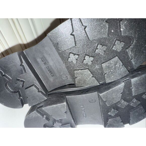 Steve Madden Kids' JKrissen Glitter Stud Embellished Combat Boots Black Size 2 - Picture 9 of 10